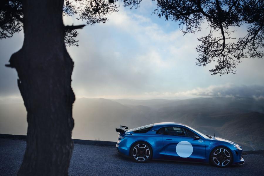  Alpine Celebration Concept 2015 года  (фото 19 из 19)